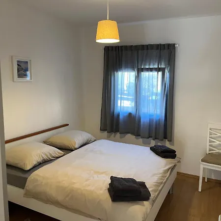 Lägenhet Bubamara